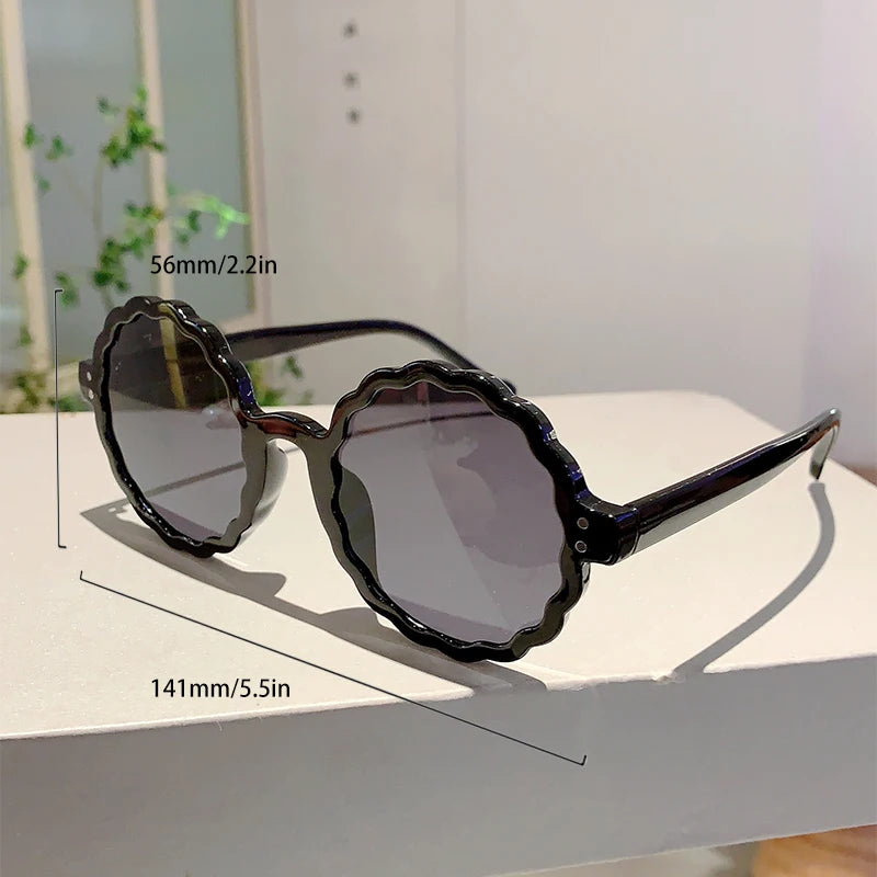 Fashion Round Sunglasses Trendy Vintage Flower Shaped Rim Gradient Sun Glasses 2024 New Brand Design Stylish Shades