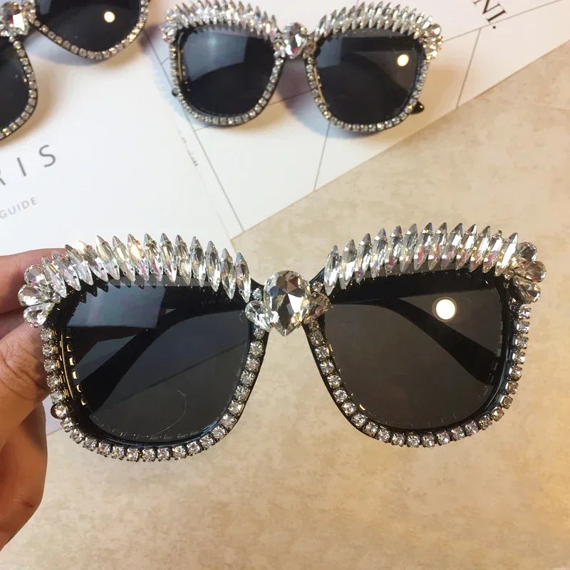 2024 New Brand Luxury Square Sunglasses Diamond Crystal Rhinestone Sunglasses Shades Cateye  De Sol Gafas