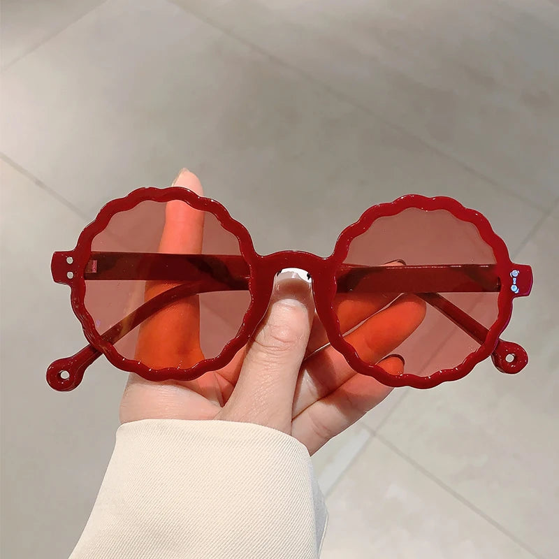 Fashion Round Sunglasses Trendy Vintage Flower Shaped Rim Gradient Sun Glasses 2024 New Brand Design Stylish Shades