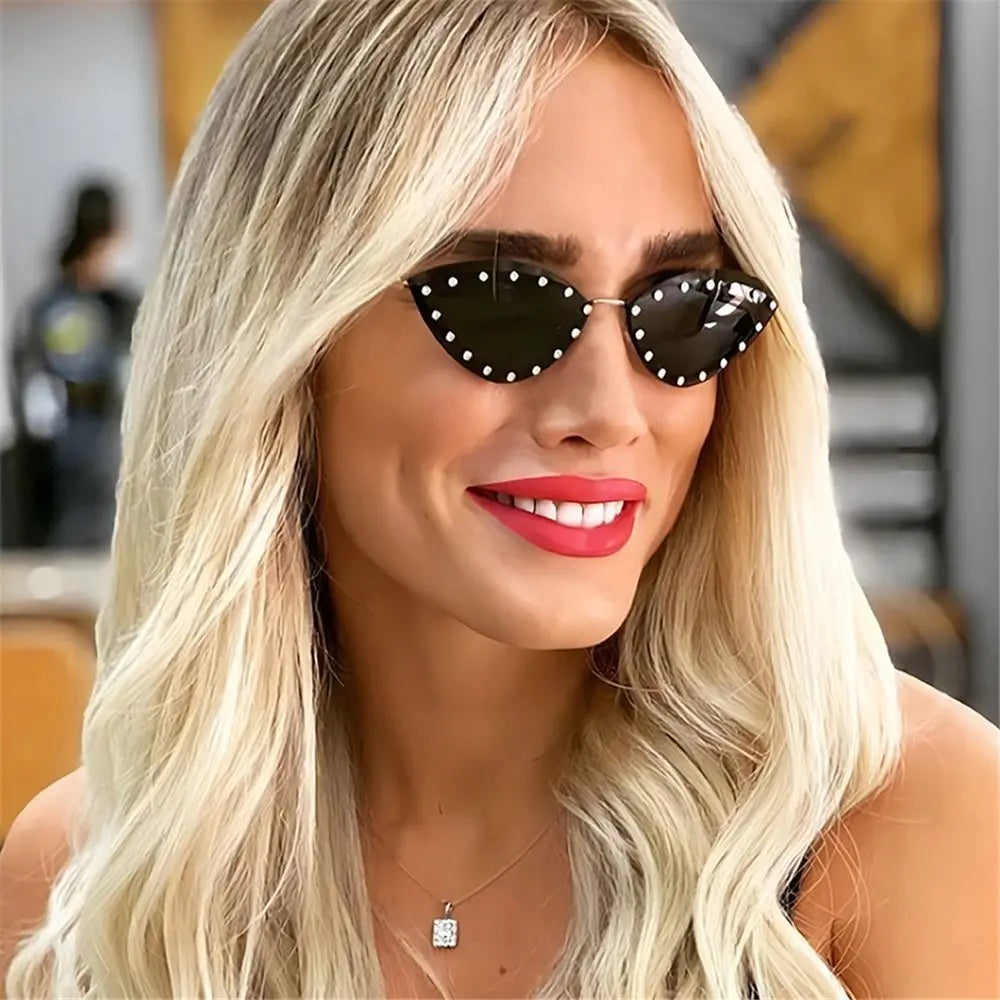 Gradient Cat Eye Sunglasses Multicolor UV400 Protection Party Sun Glasses New Stylish Eyewear with Rhinestones