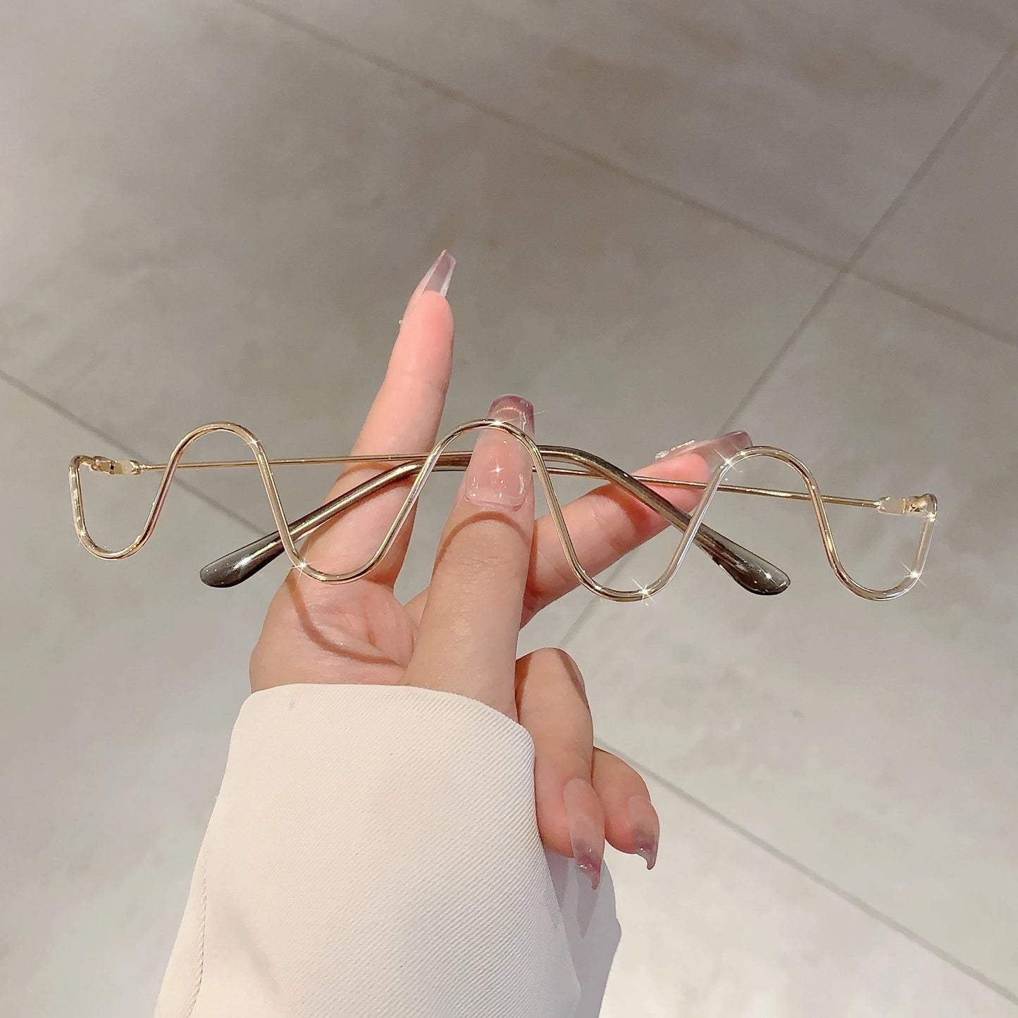 Wave Shape Glasses Frames Stylish Semi Rim Metal Eyeglasses without Lenses Ins Trendy Rhinestones Decorated Eyewear