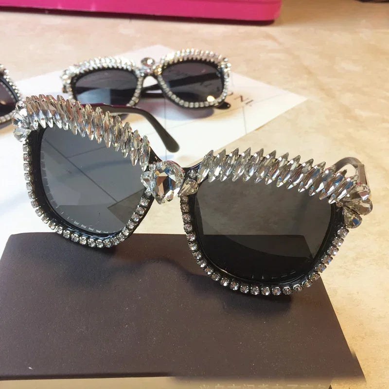 2024 New Brand Luxury Square Sunglasses Diamond Crystal Rhinestone Sunglasses Shades Cateye  De Sol Gafas